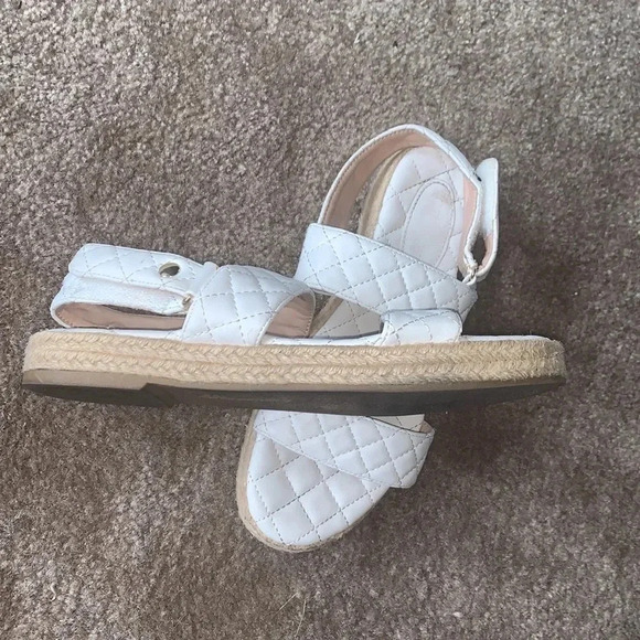 BCBGeneration Womens Fantasa Adjustable Ankle Strap Flat Sandals Size 8 - Picture 4 of 8